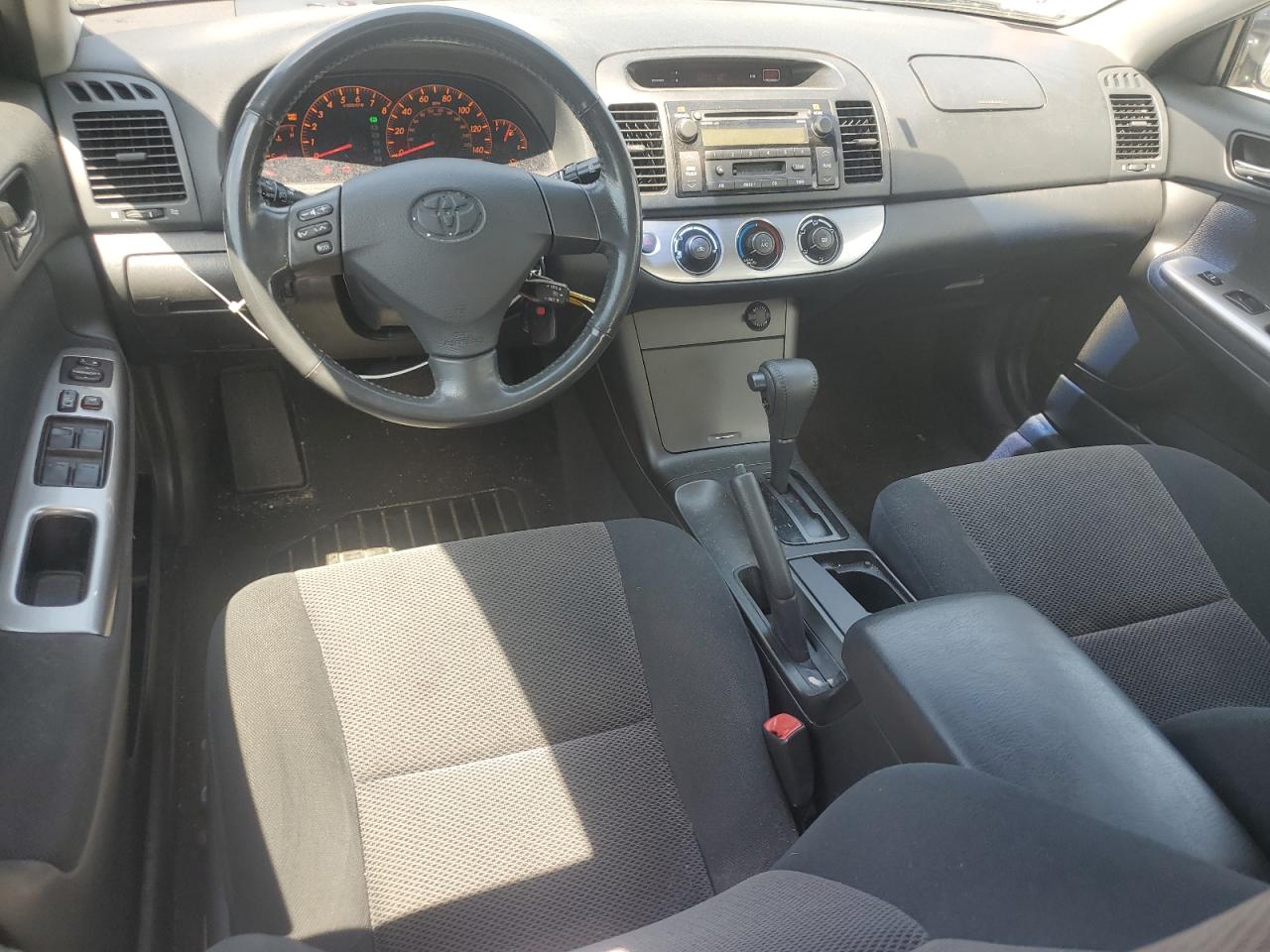 4T1BE32KX5U062219 2005 Toyota Camry Le