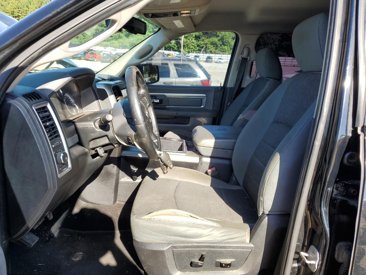 1C6RR6LT8ES396915 2014 Ram 1500 Slt