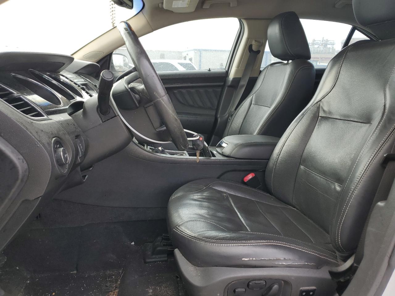 1FAHP2FW3BG121160 2011 Ford Taurus Limited