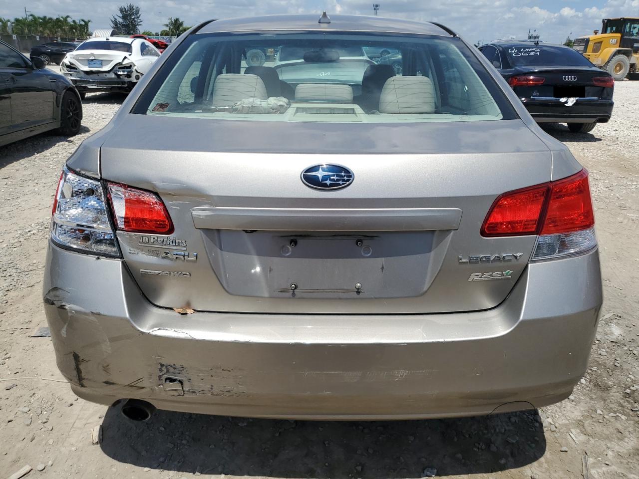 4S3BMBD64E3025593 2014 Subaru Legacy 2.5I Premium