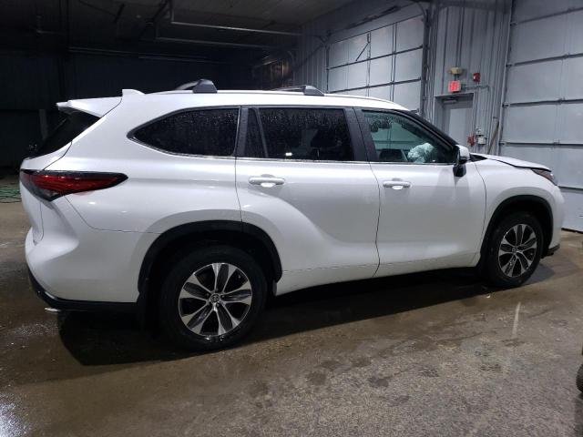 VIN 5TDKDRBH8PS044789 2023 Toyota Highlander, L no.3