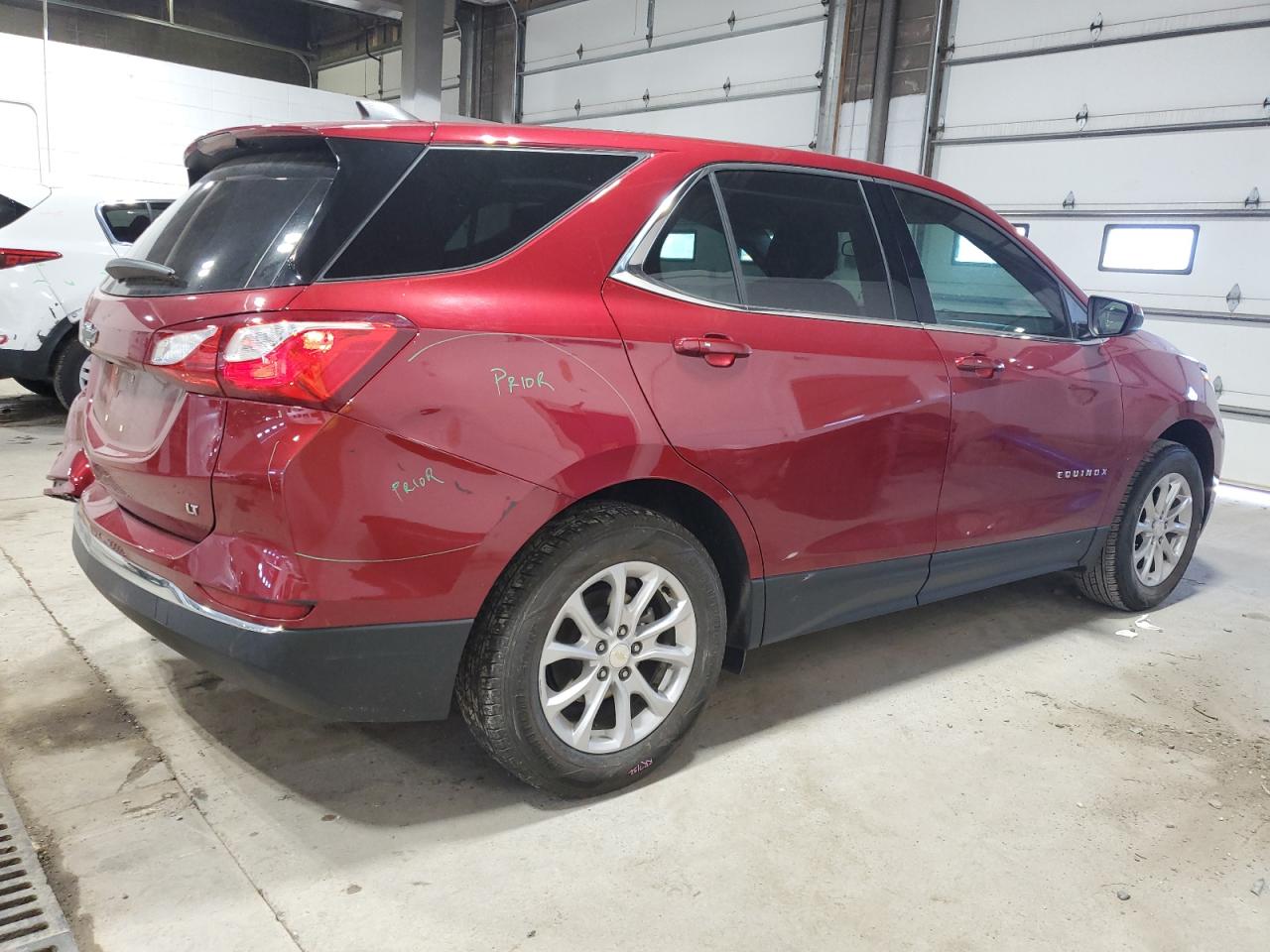 3GNAXJEV2JS573722 2018 Chevrolet Equinox Lt