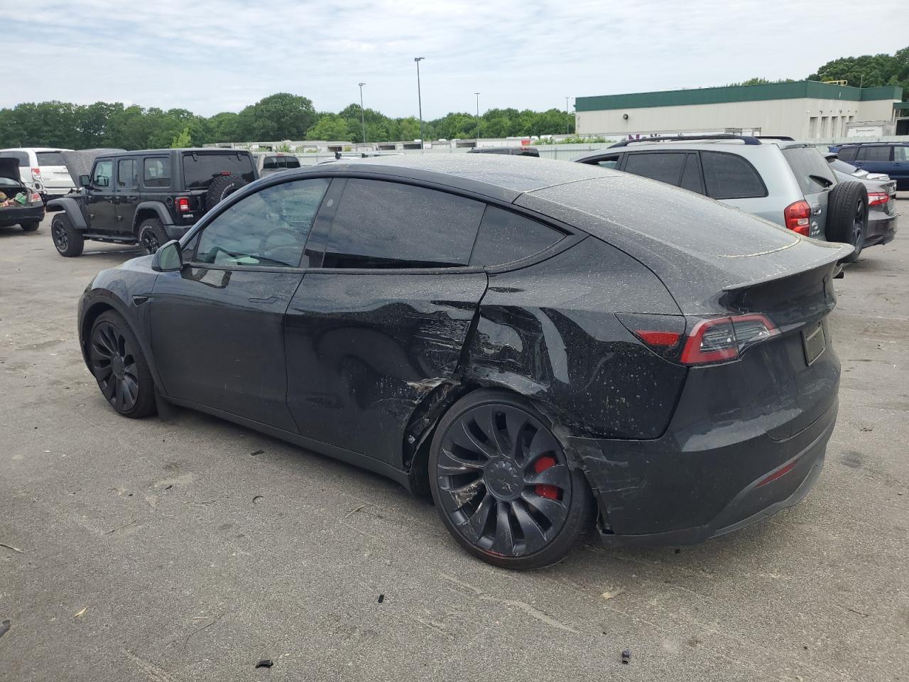 7SAYGDEFXPF977535 2023 Tesla Model Y