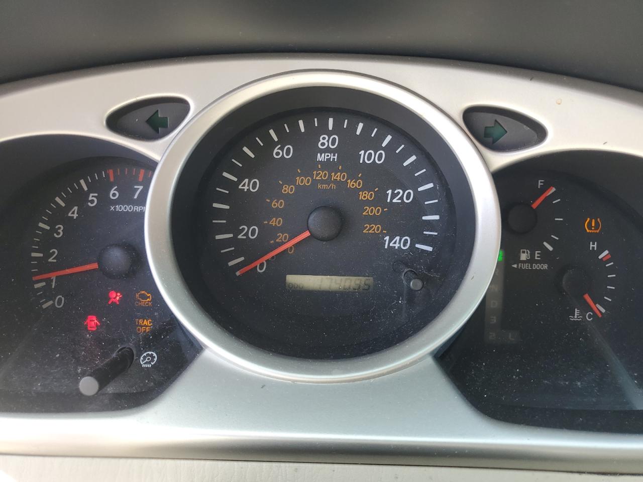 JTEGP21A050083784 2005 Toyota Highlander Limited