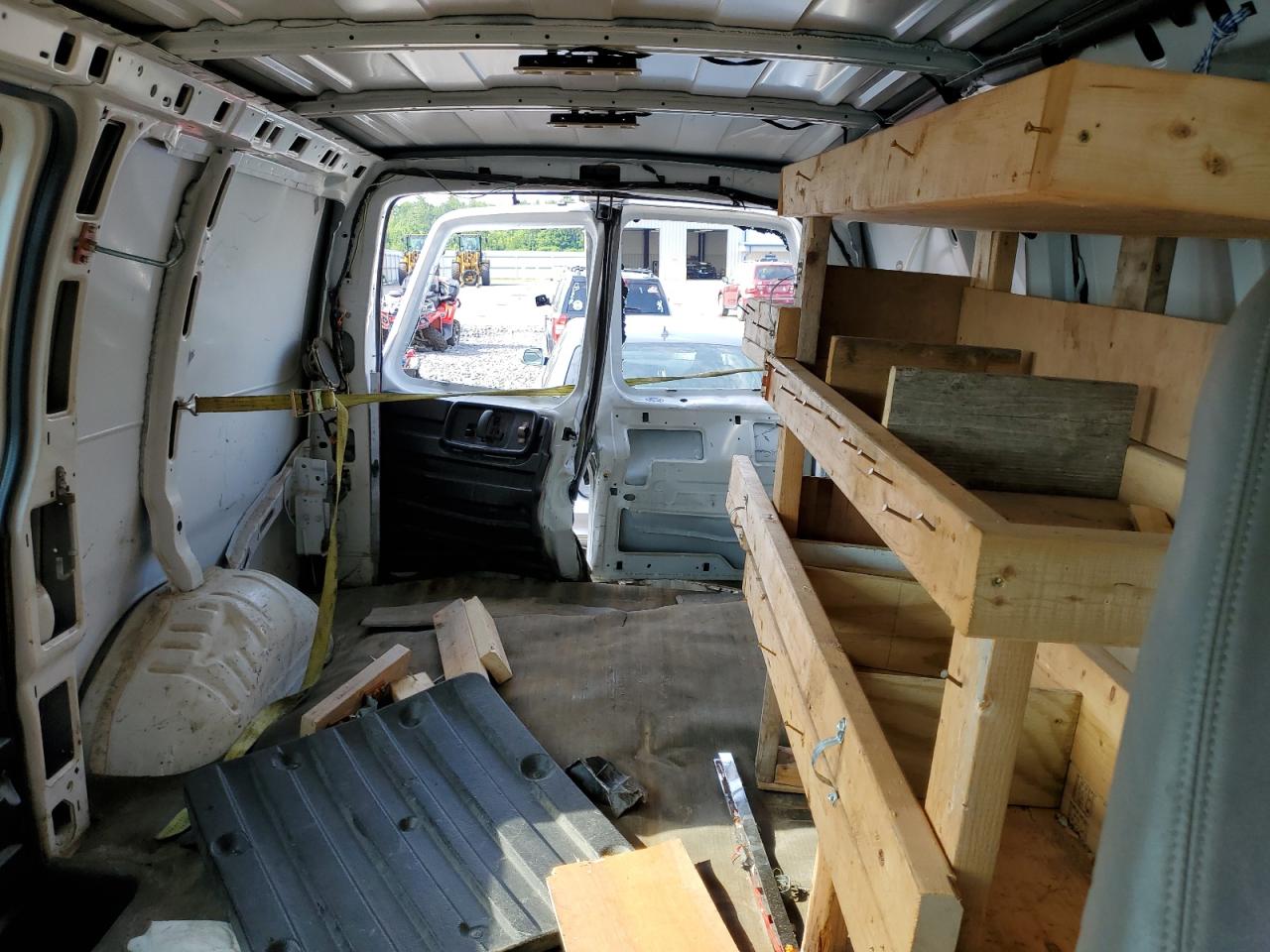 1GCWGAFP5K1206976 2019 Chevrolet Express G2500