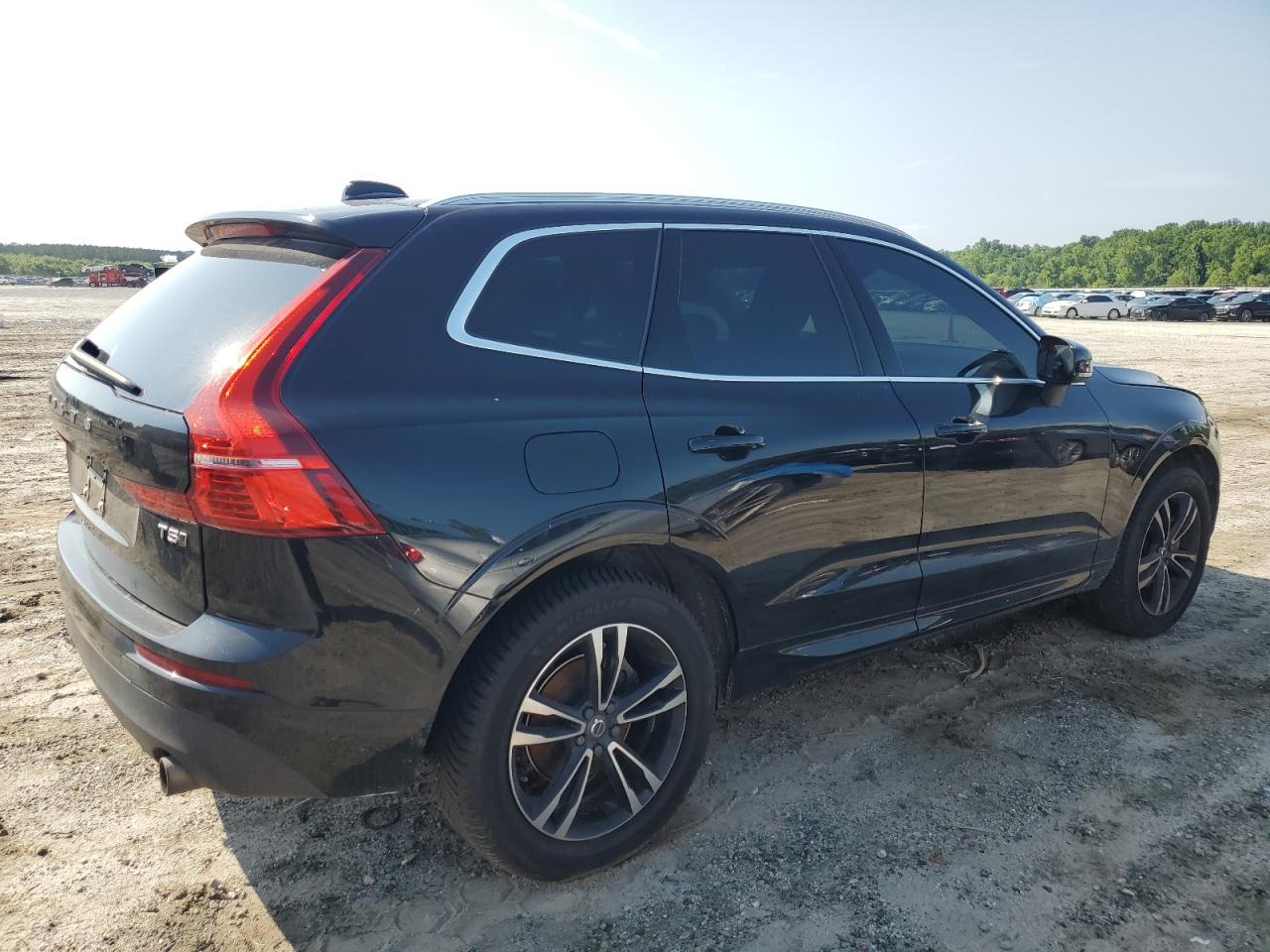 2019 Volvo Xc60 T5 vin: LYV102RK3KB184764