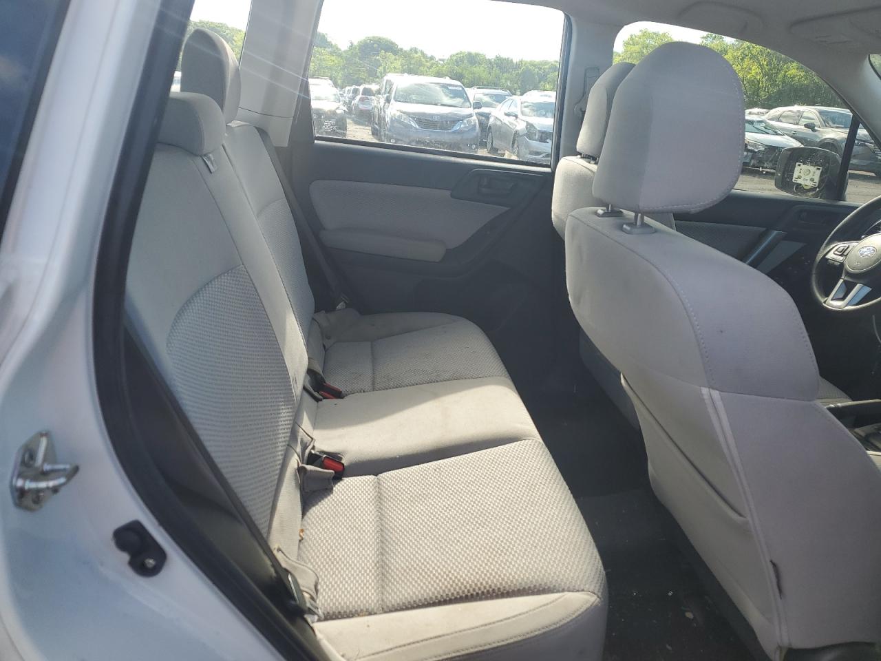 JF2SJAAC5HH594006 2017 Subaru Forester 2.5I