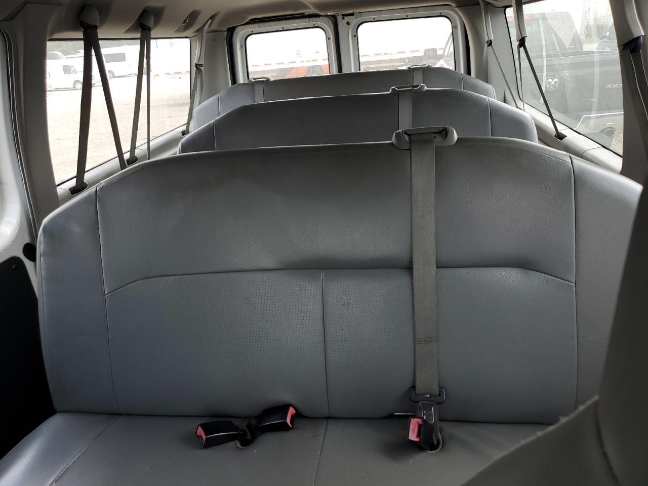 1FBNE3BL5ADA12062 2010 Ford Econoline E350 Super Duty Wagon