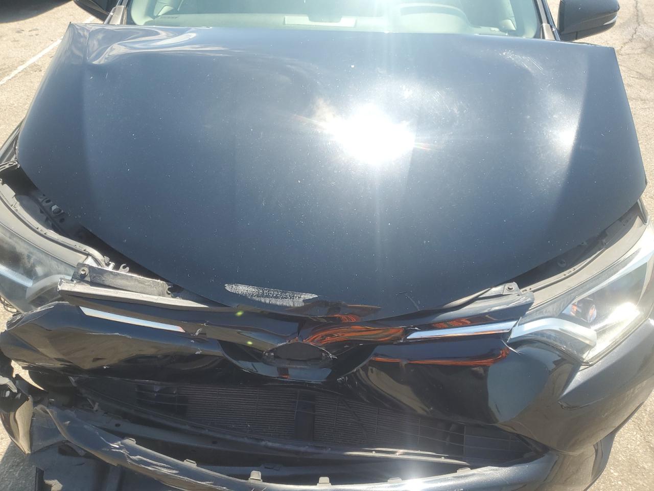 2T3RFREVXHW627861 2017 Toyota Rav4 Xle