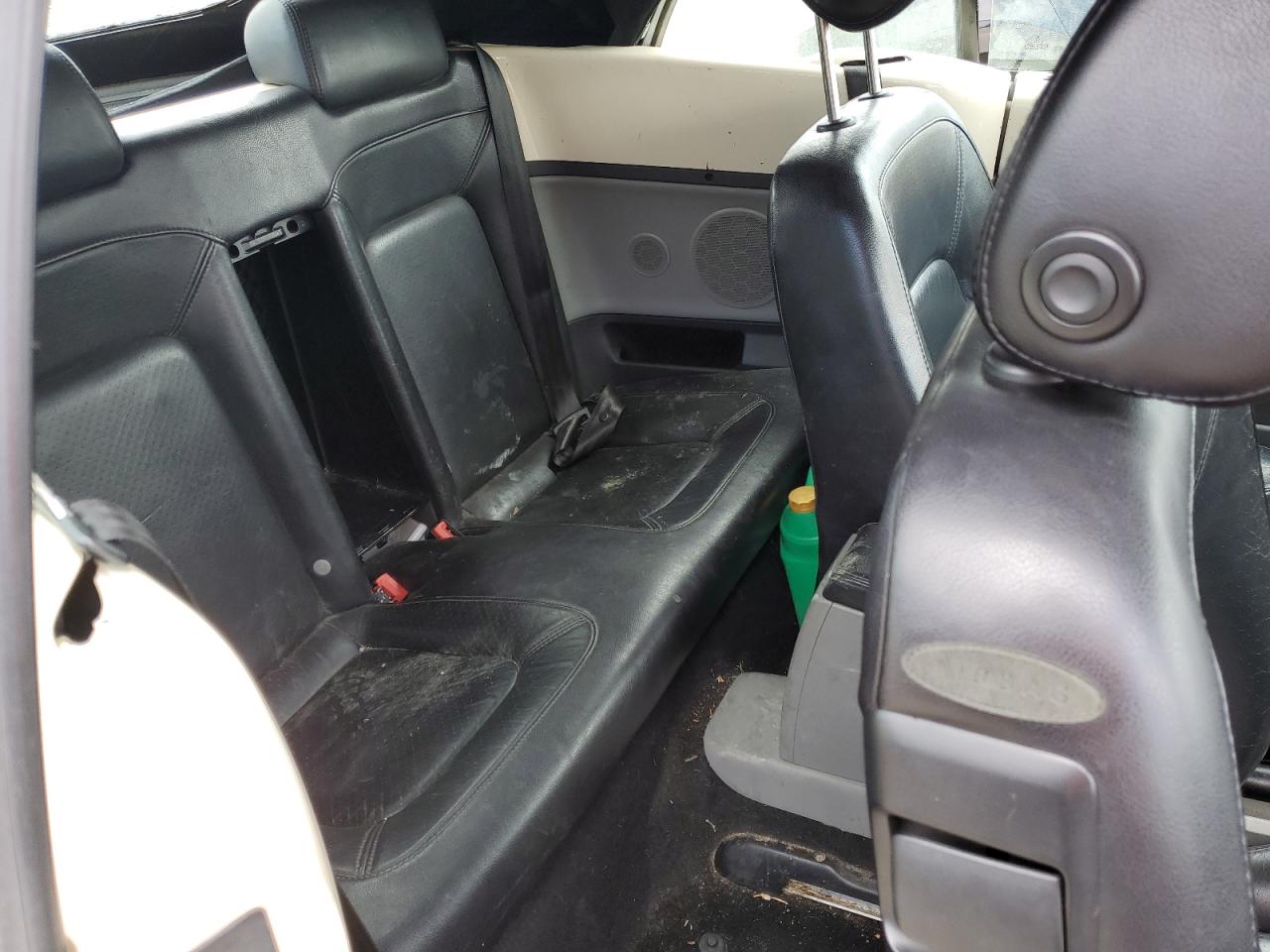 3VWCK21Y13M308977 2003 Volkswagen New Beetle Gls