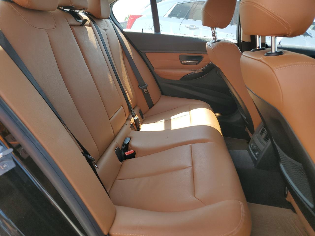 WBA3B3G58FNT19231 2015 BMW 328 Xi