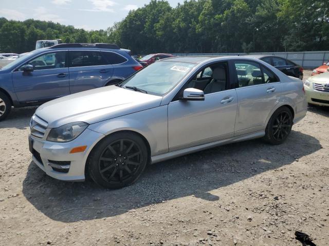 VIN WDDGF8AB1DR250639 2013 Mercedes-Benz C-Class, 3... no.1