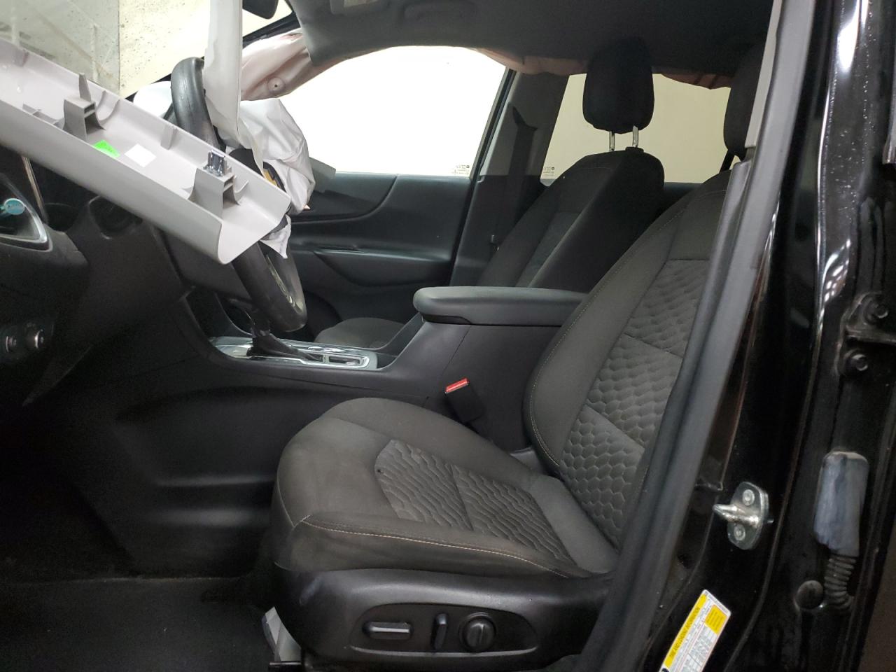 2GNAXJEV5J6336933 2018 Chevrolet Equinox Lt