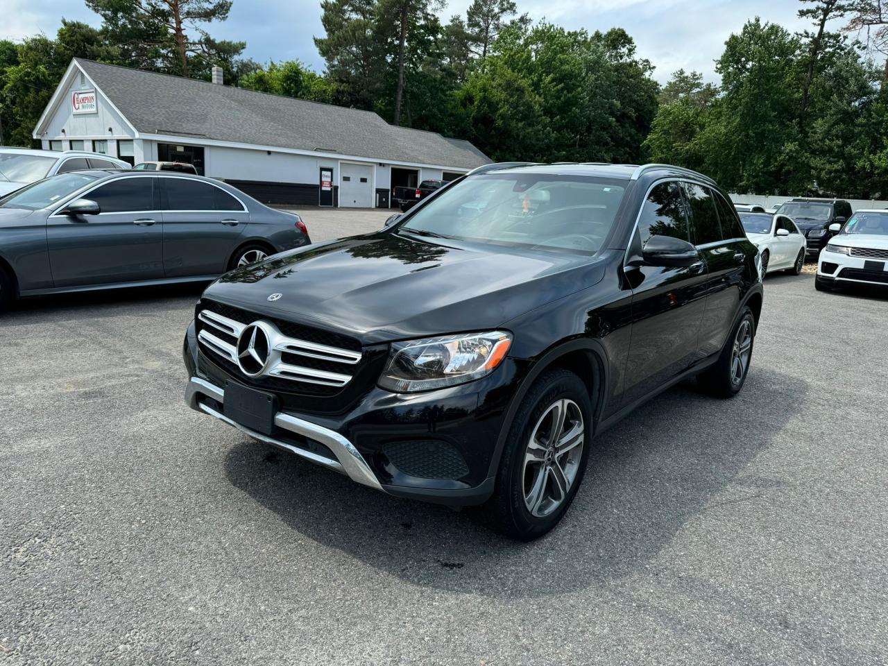 2019 Mercedes-Benz Glc 300 vin: WDC0G4JB4KV172258