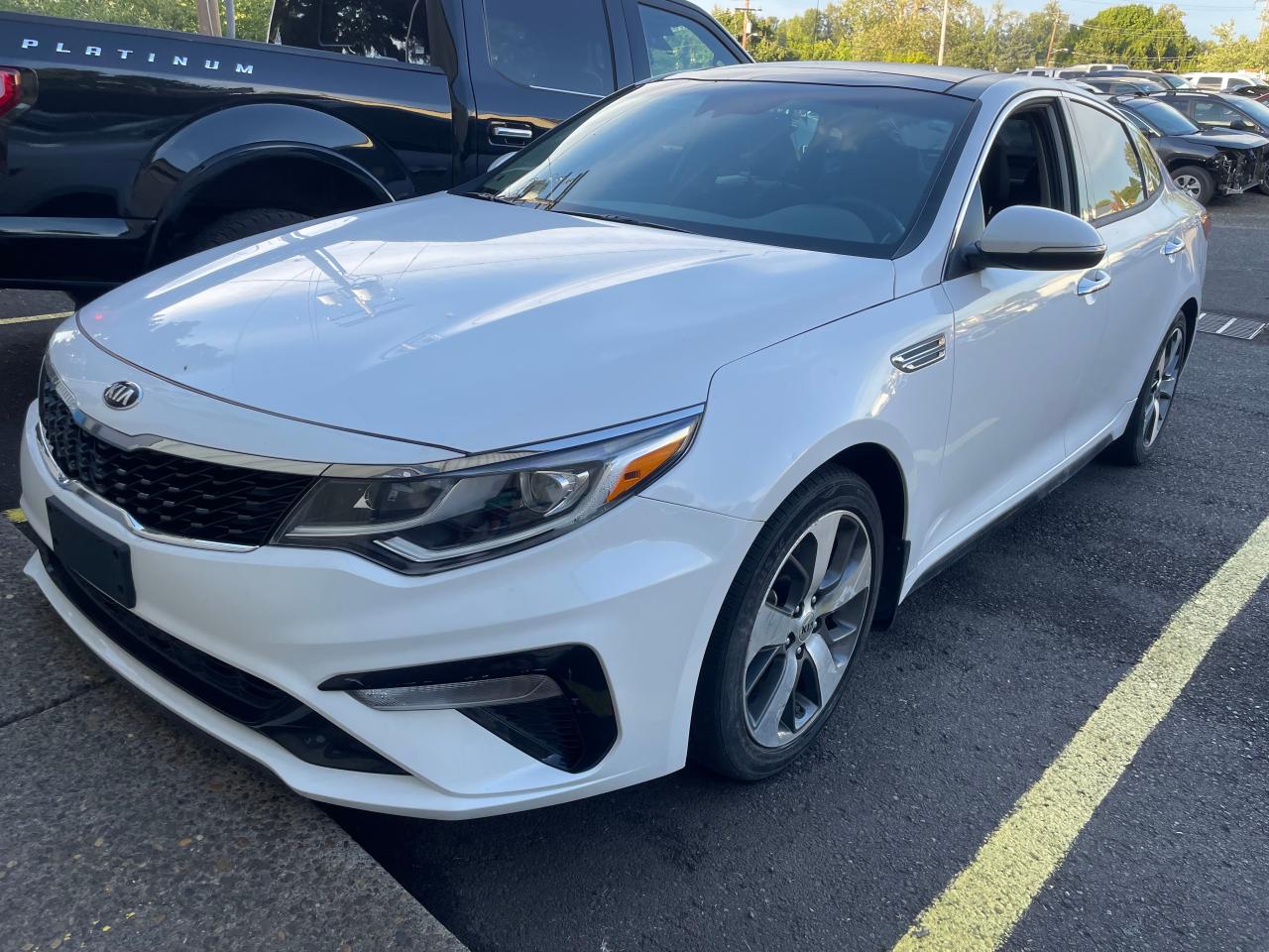 5XXGT4L36KG316829 2019 Kia Optima Lx