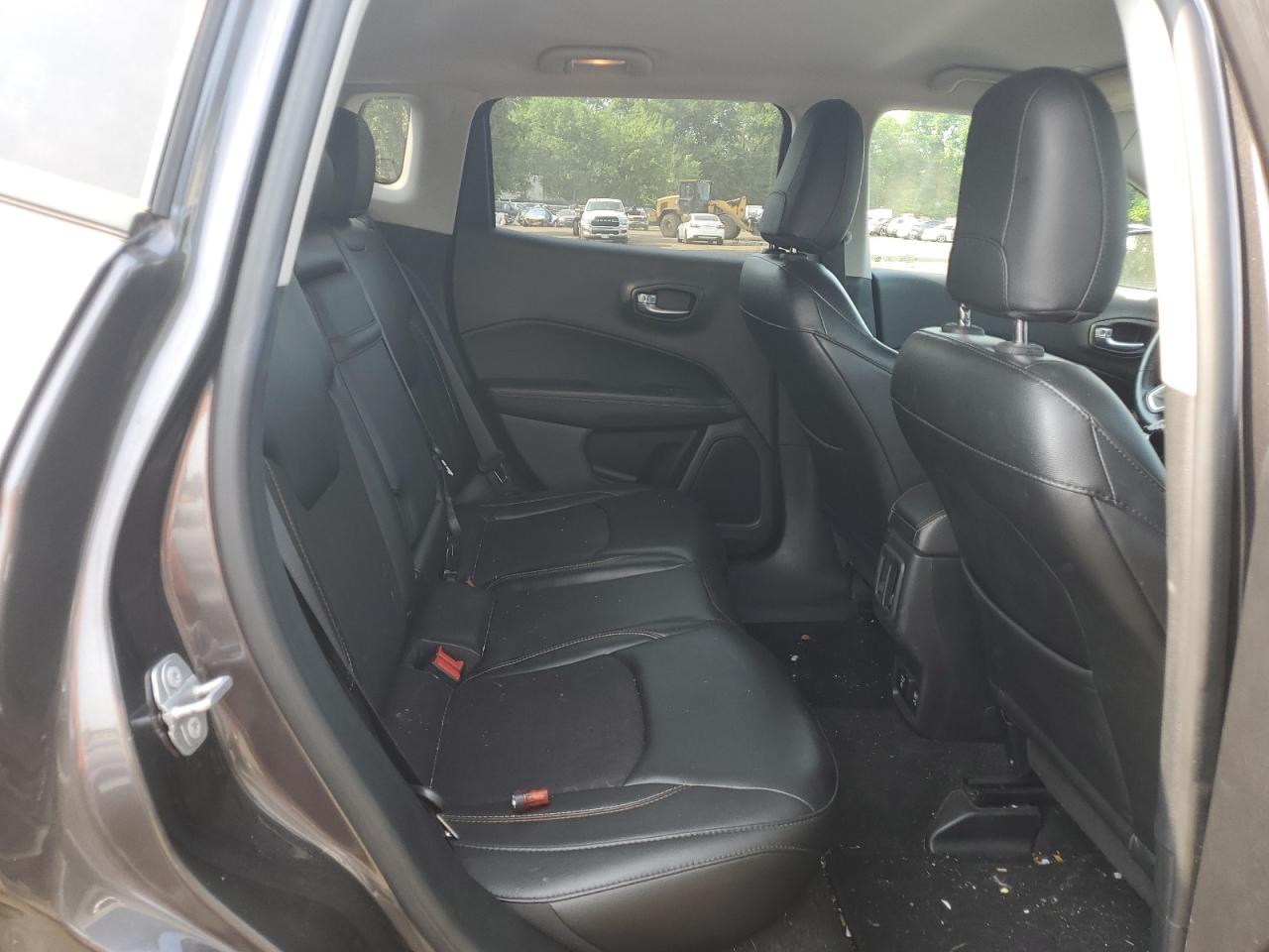 3C4NJDBB4JT361065 2018 Jeep Compass Latitude