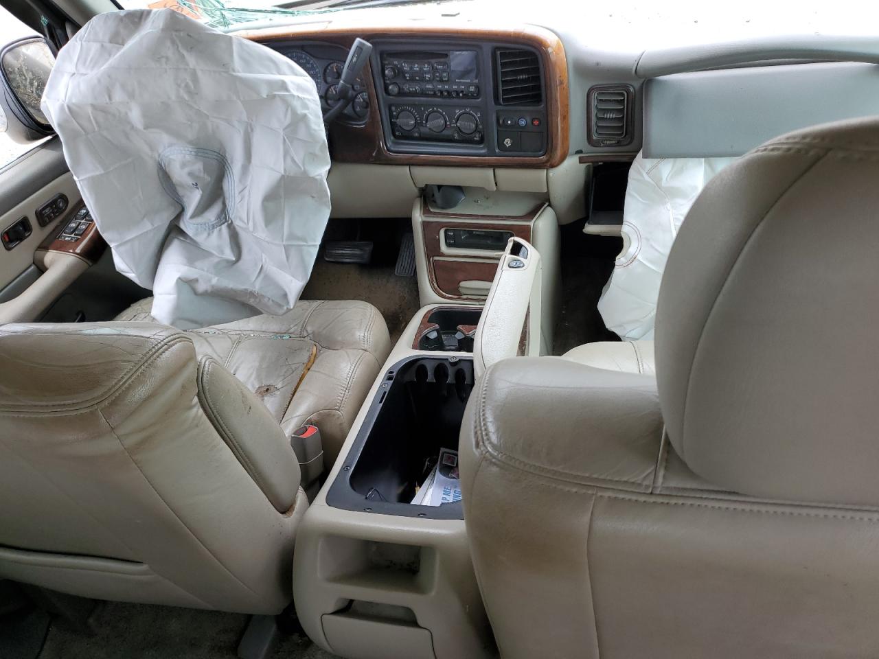 1GNEC13T81J150742 2001 Chevrolet Tahoe C1500