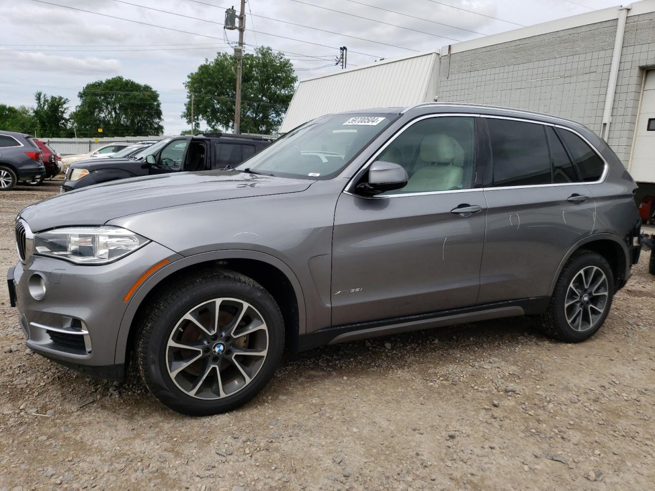 5UXKR0C5XH0U52425 2017 BMW X5 xDrive35I