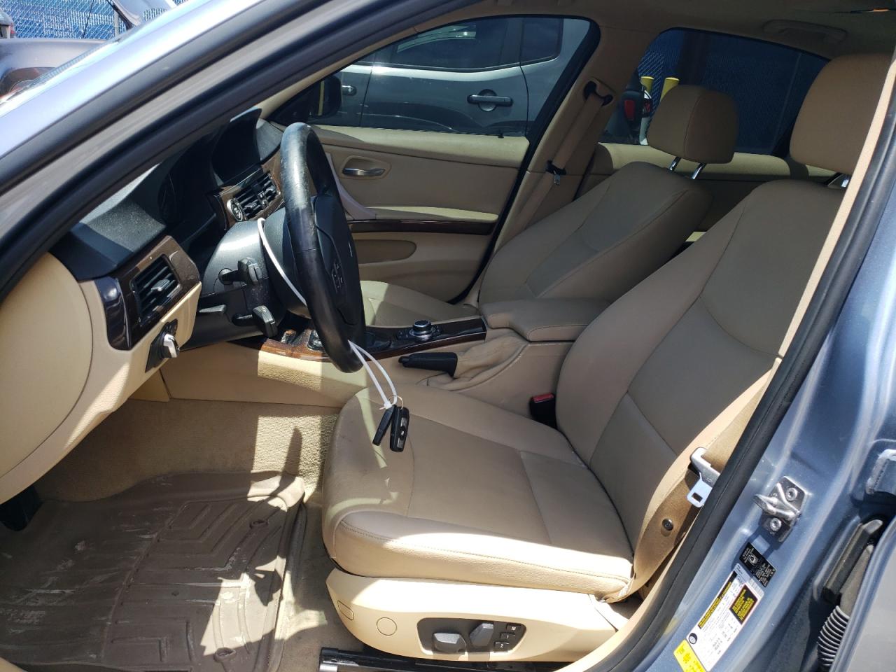 WBAPH735X9A174699 2009 BMW 328 I