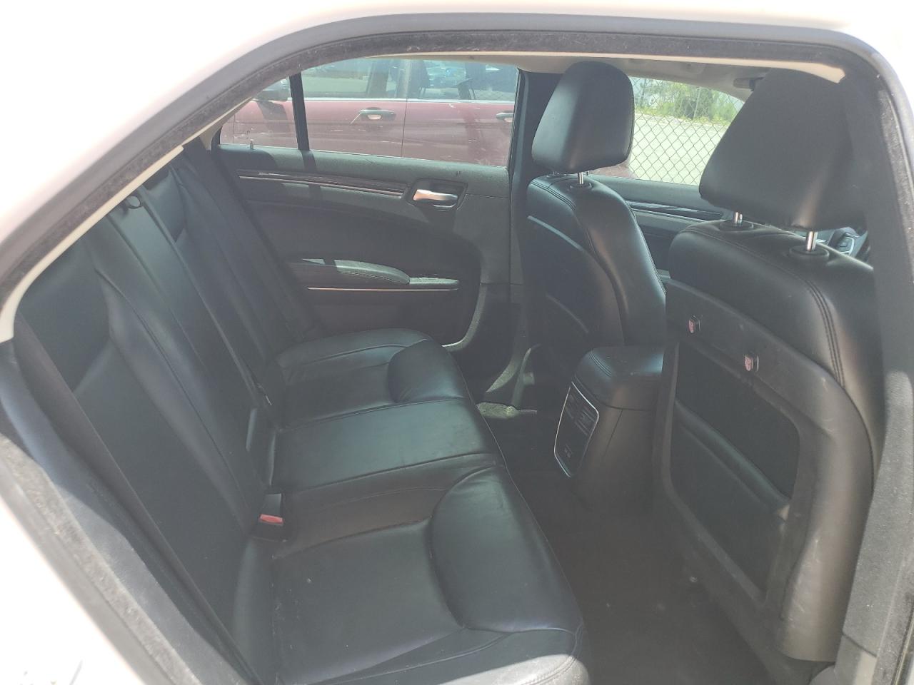 2C3CCAAG0GH224160 2016 Chrysler 300 Limited