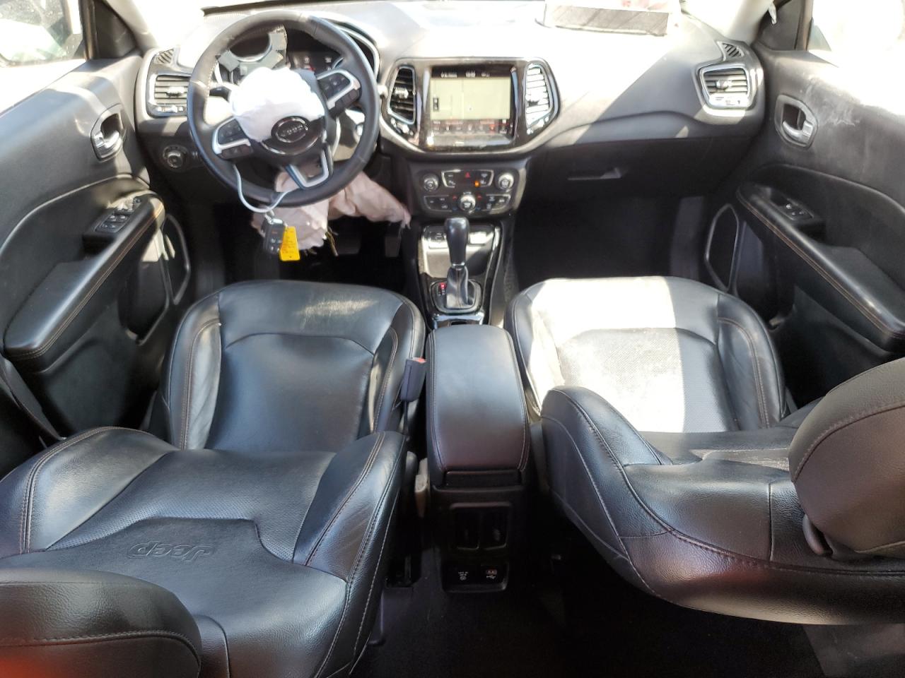 3C4NJCCB0JT358592 2018 Jeep Compass Limited