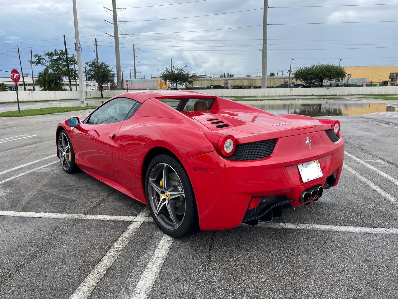 2015 Ferrari 458 Spider vin: ZFF68NHAXF0209561