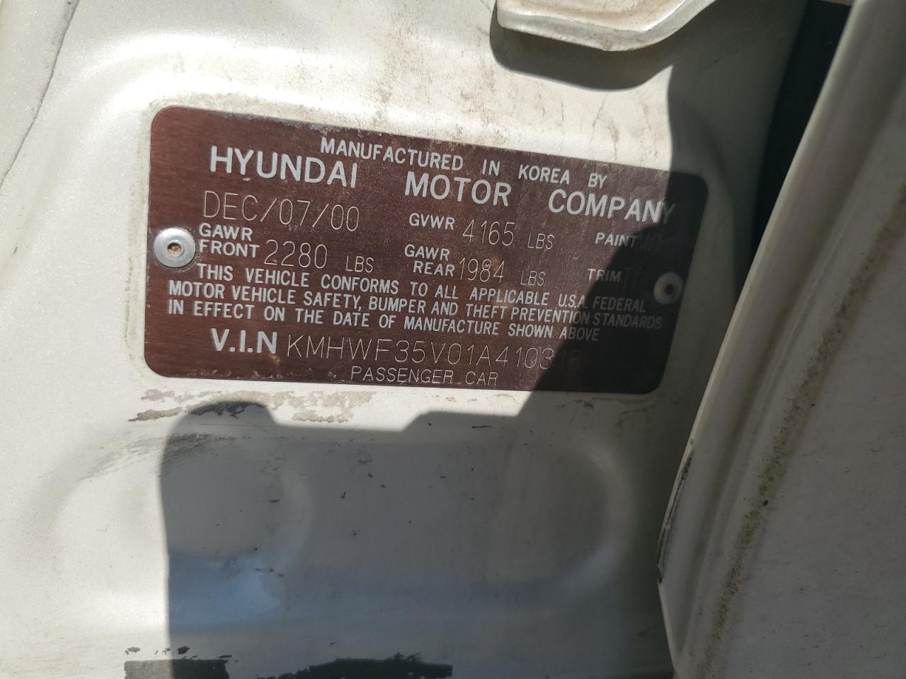 KMHWF35V01A410318 2001 Hyundai Sonata Gls