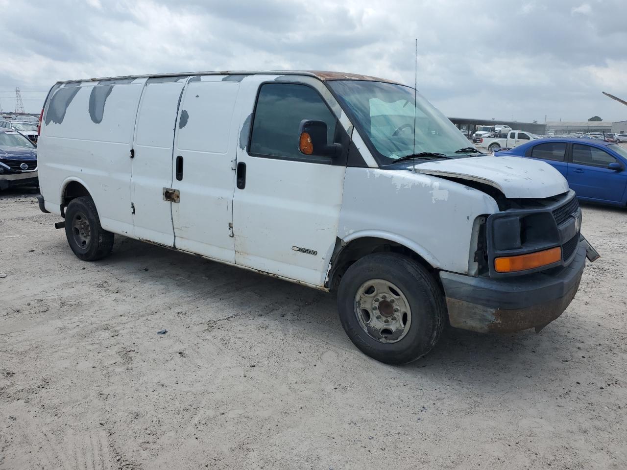 1GCGG29V551194045 2005 Chevrolet Express G2500