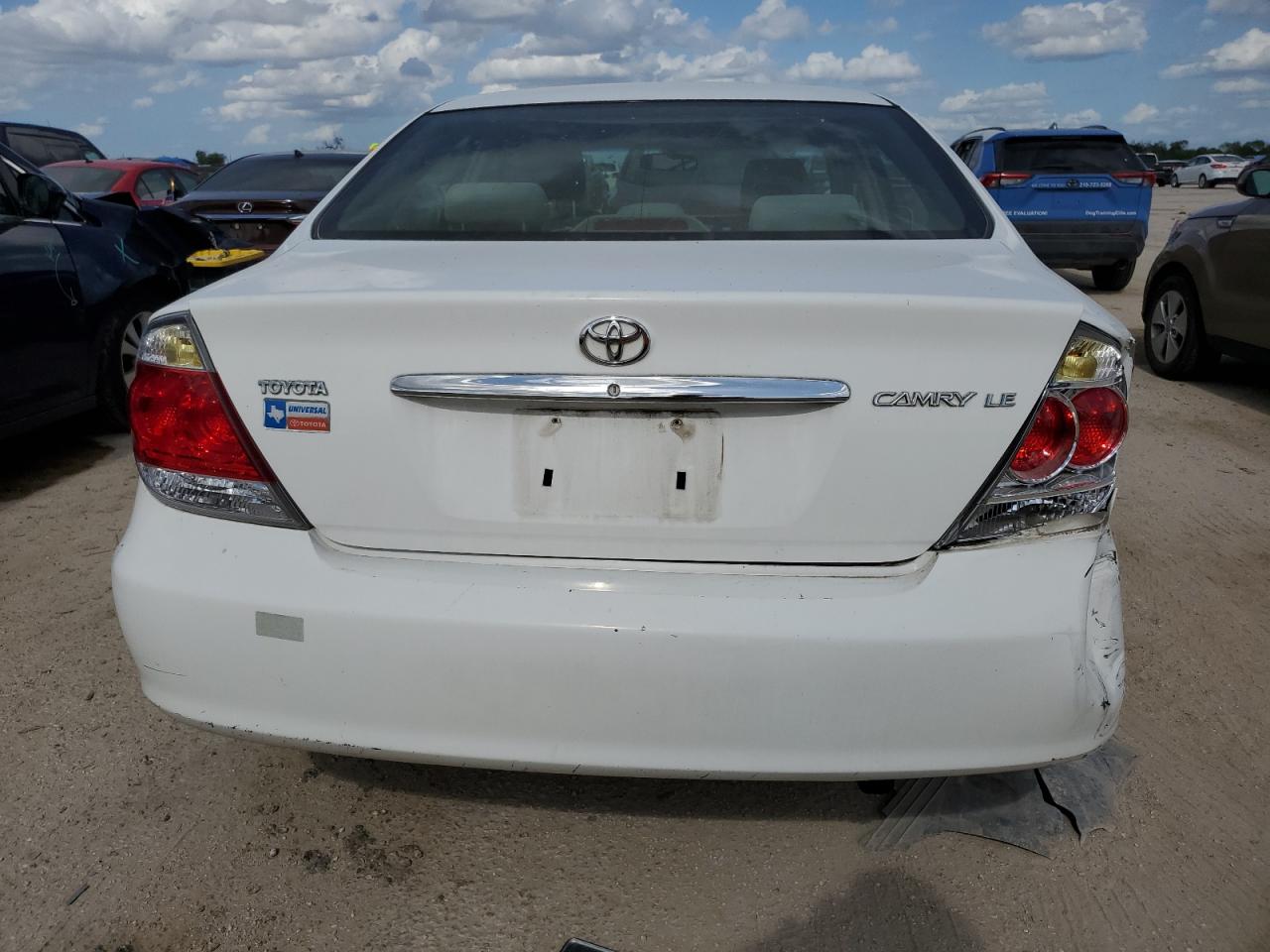 4T1BE32K75U411241 2005 Toyota Camry Le