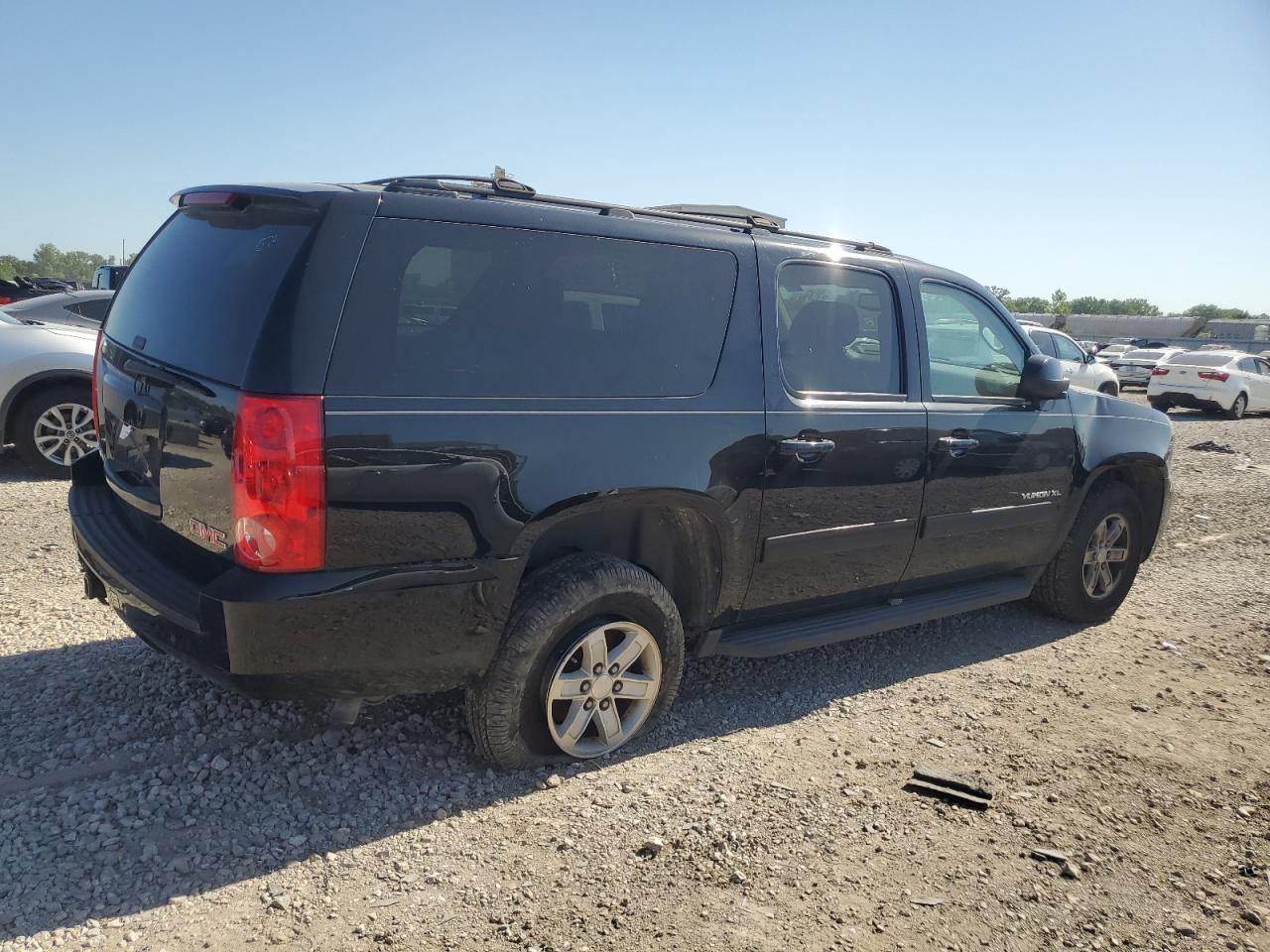 2014 GMC Yukon Xl K1500 Sle vin: 1GKS2HE71ER173640