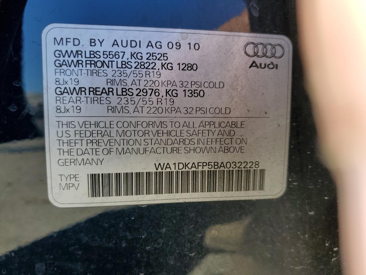 WA1DKAFP5BA032228 2011 Audi Q5 Premium Plus