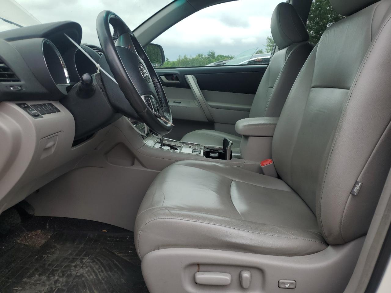 5TDBK3EH5CS104911 2012 Toyota Highlander Base