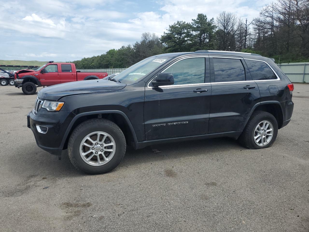 1C4RJFAG3KC709302 2019 Jeep Grand Cherokee Laredo