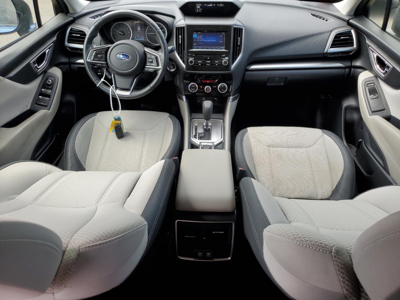 JF2SKAGC5KH426670 2019 Subaru Forester Premium