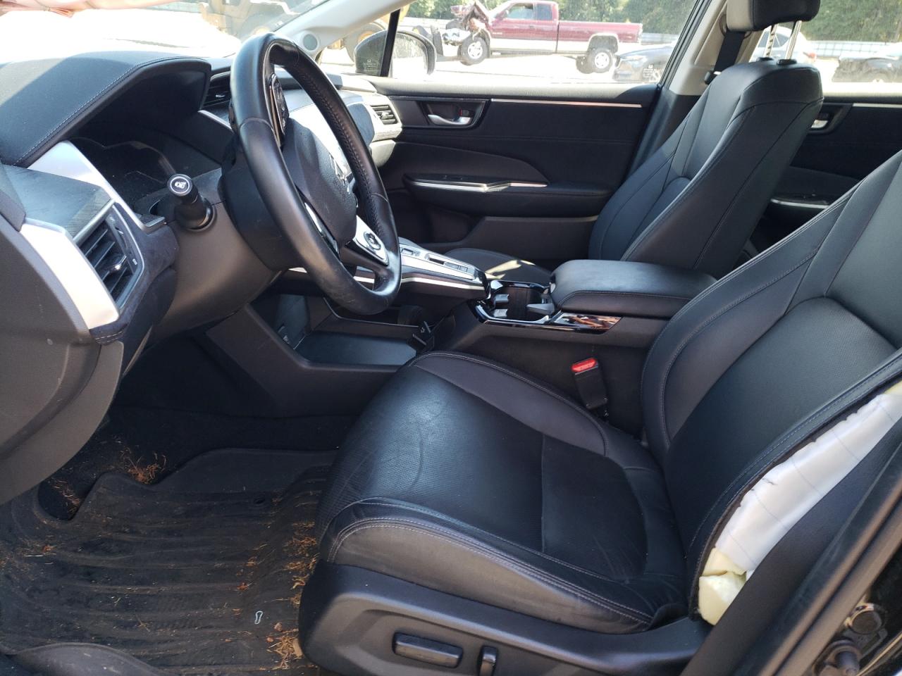 JHMZC5F37JC011802 2018 Honda Clarity Touring