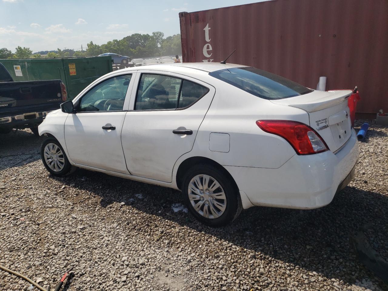 2016 Nissan Versa S vin: 3N1CN7AP7GL888006