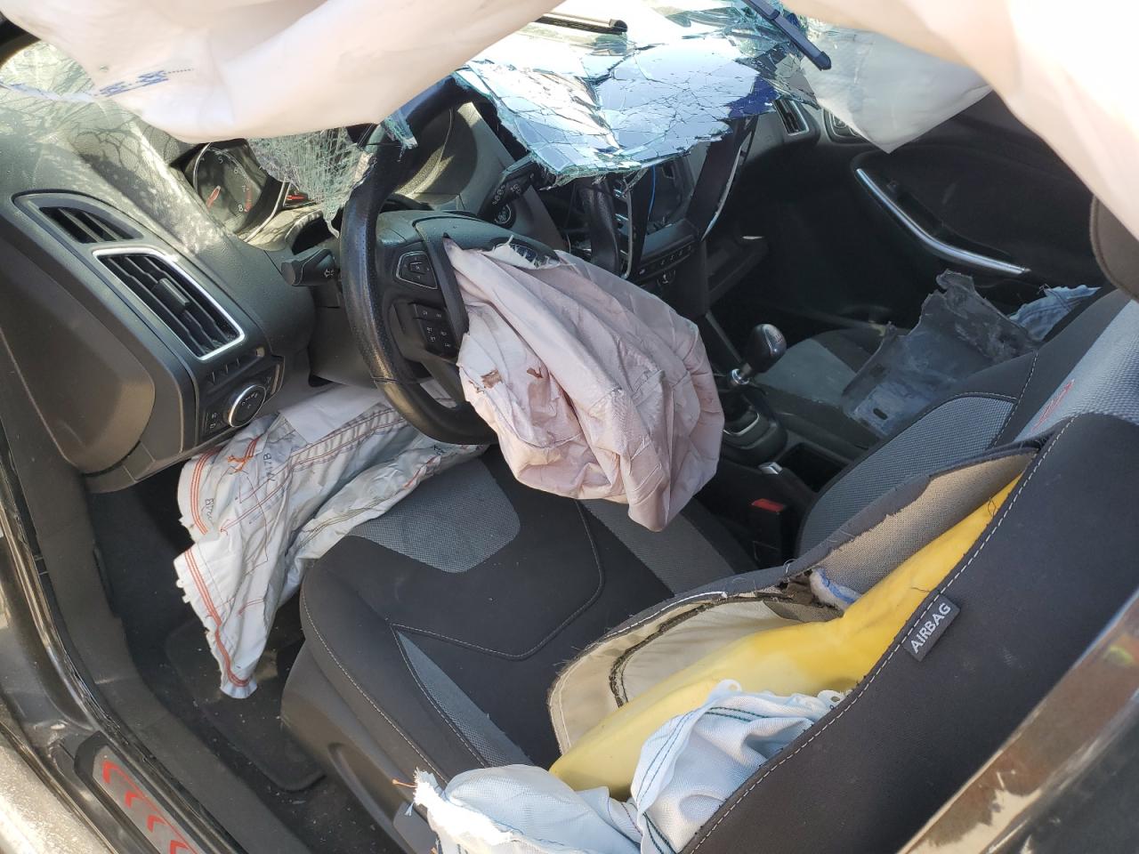 1FADP3L93JL260651 2018 Ford Focus St