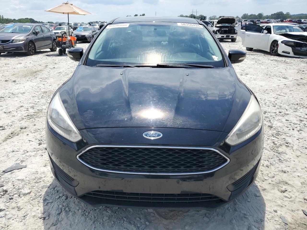 2017 Ford Focus Se vin: 1FADP3F29HL337080