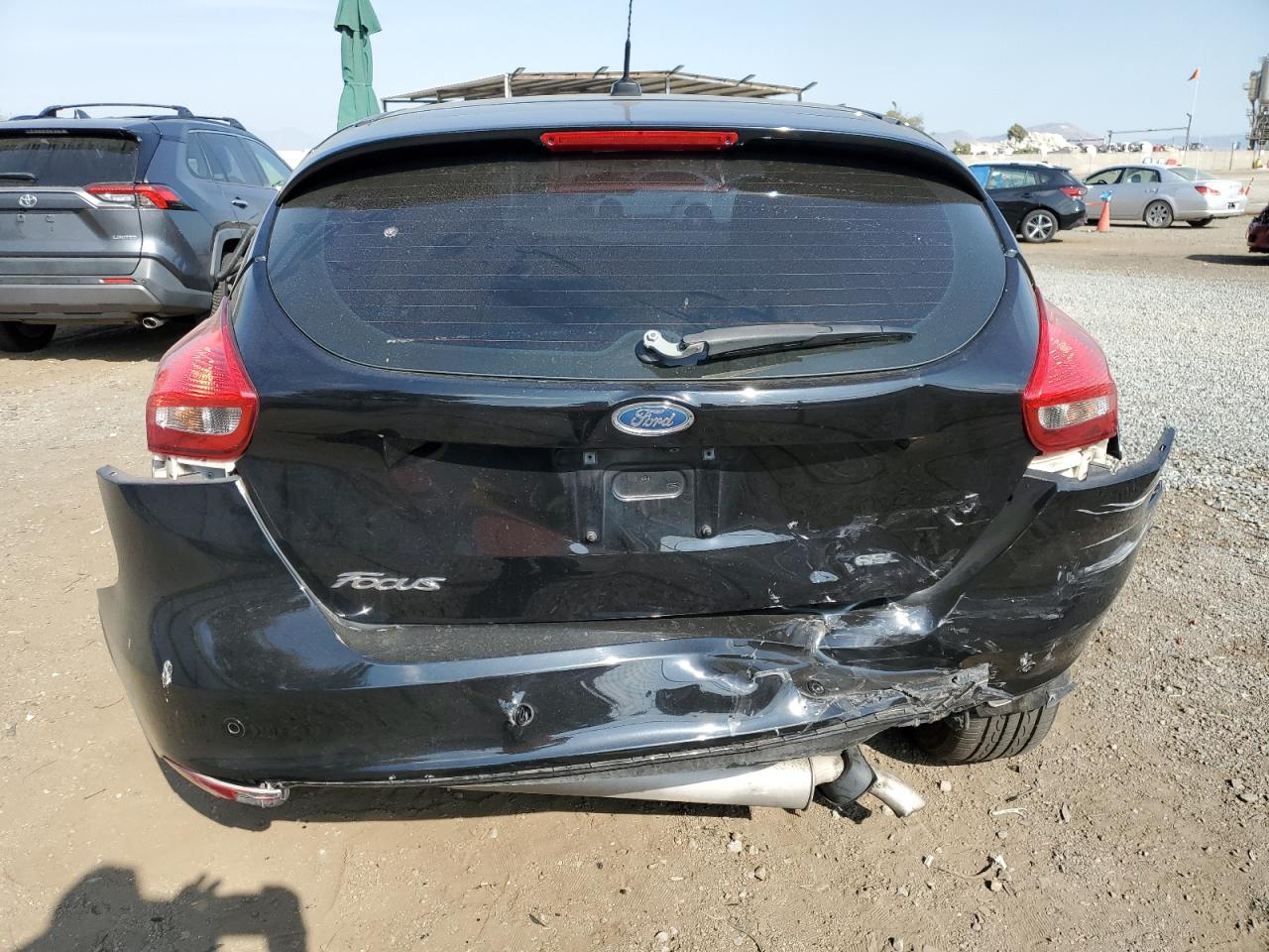 1FADP3M20JL236549 2018 Ford Focus Sel