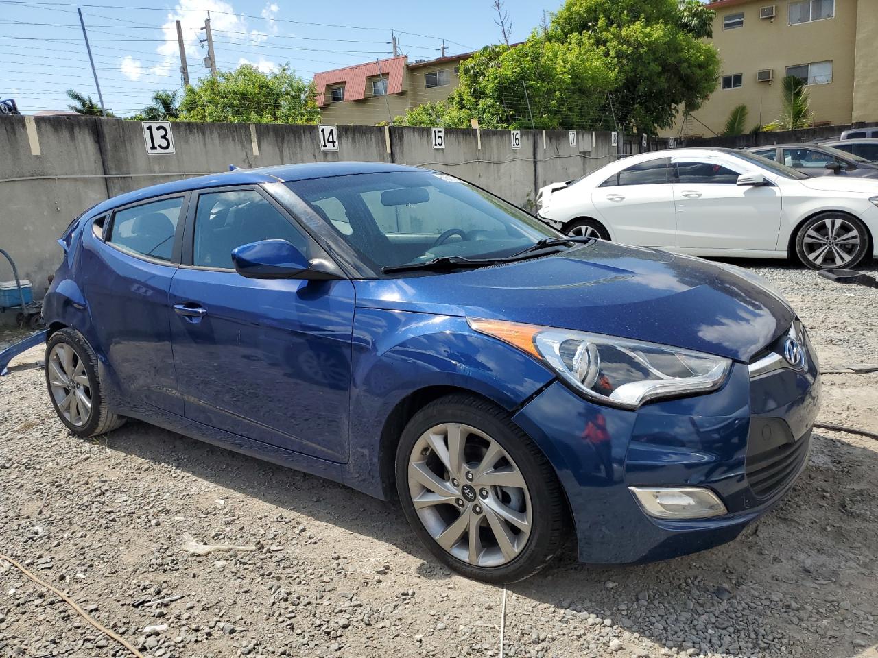 KMHTC6AD7HU315046 2017 Hyundai Veloster