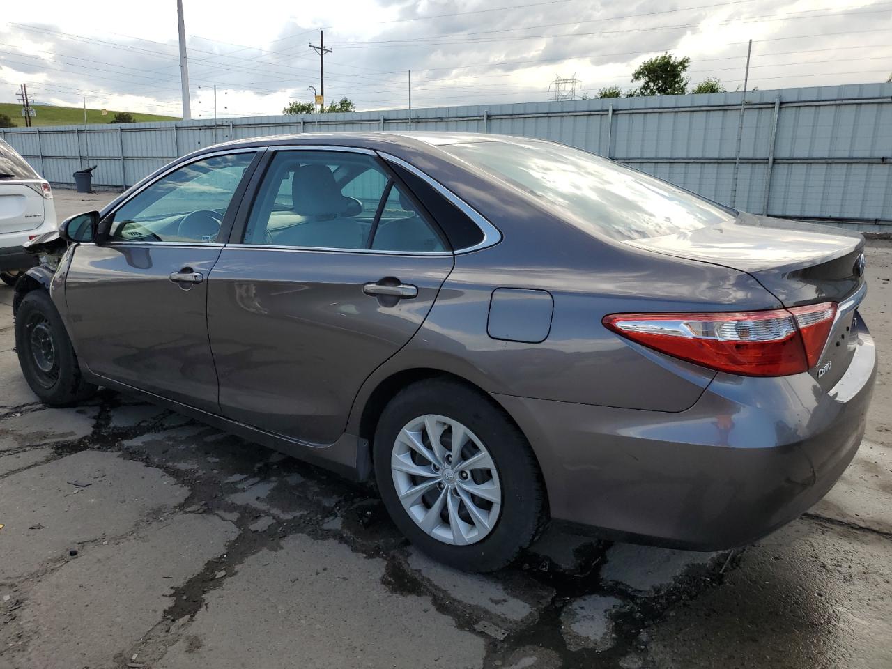 4T4BF1FK1FR488710 2015 Toyota Camry Le