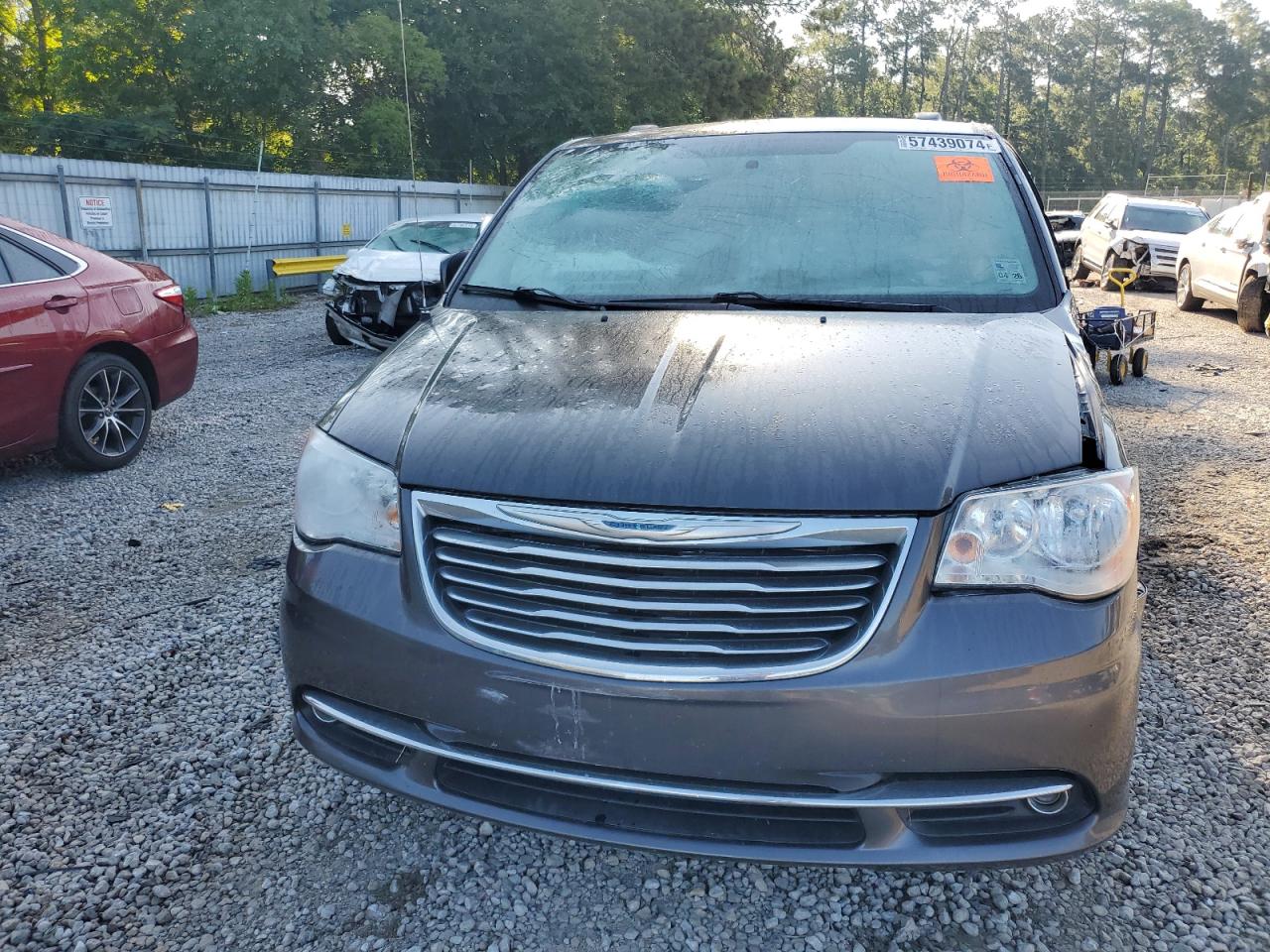 2015 Chrysler Town & Country Touring vin: 2C4RC1BG1FR710571