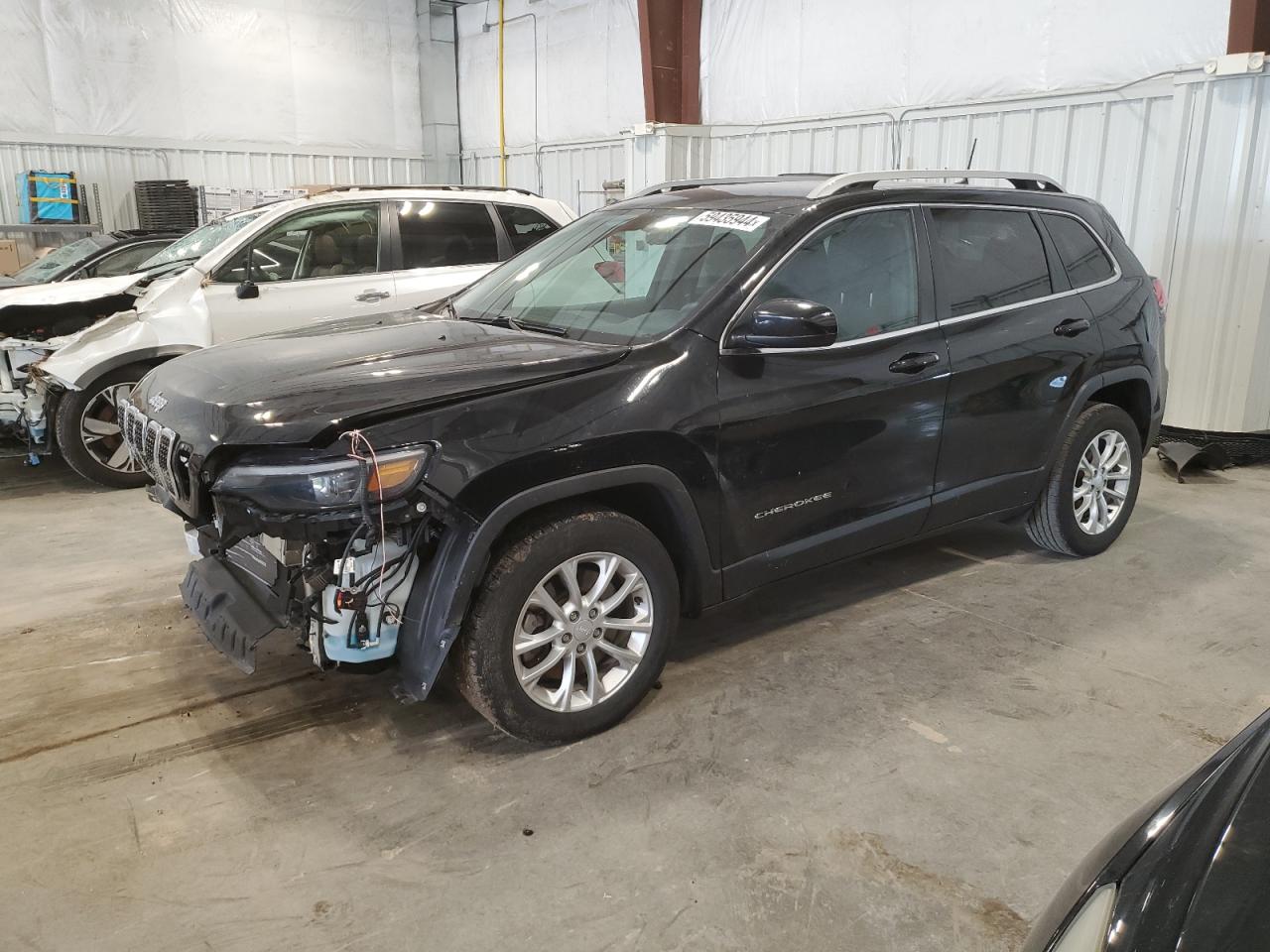 1C4PJLCB5KD269469 2019 Jeep Cherokee Latitude