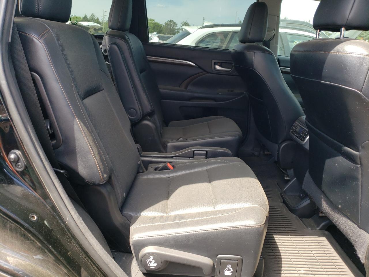 5TDDKRFHXFS075131 2015 Toyota Highlander Limited