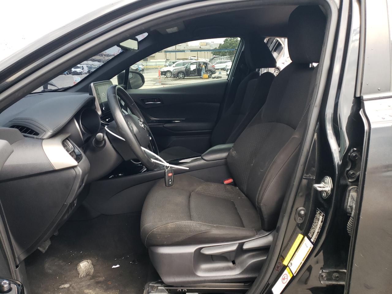 JTNKHMBX2K1032931 2019 Toyota C-Hr Xle