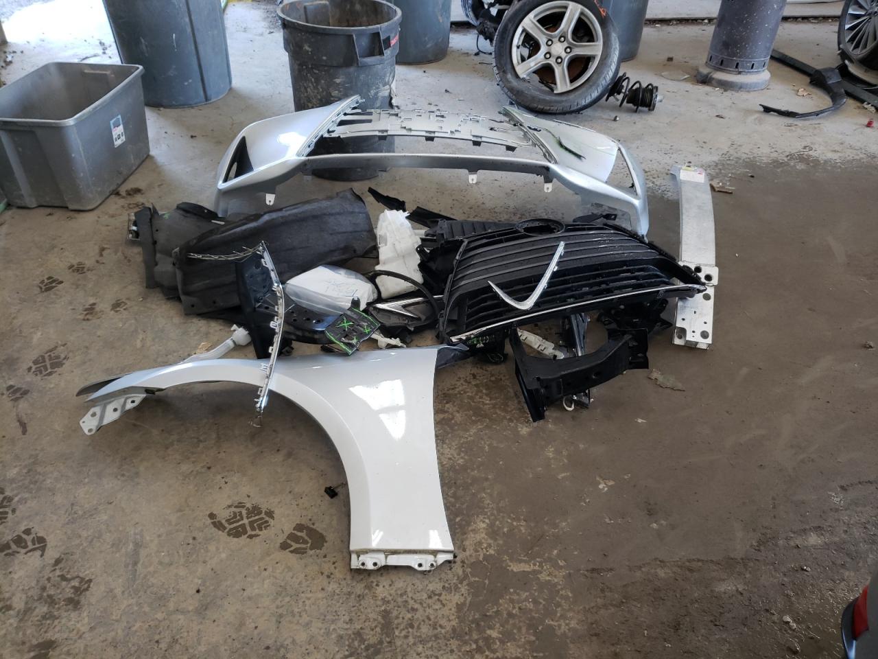 JTHBA1D21H5052421 2017 Lexus Is 200T