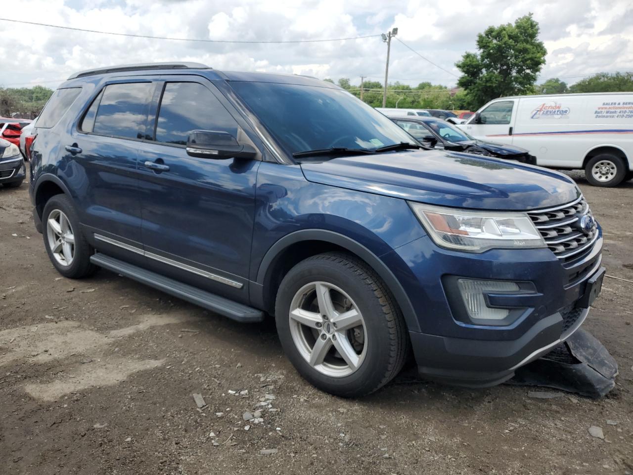 1FM5K8DH9HGB76963 2017 Ford Explorer Xlt