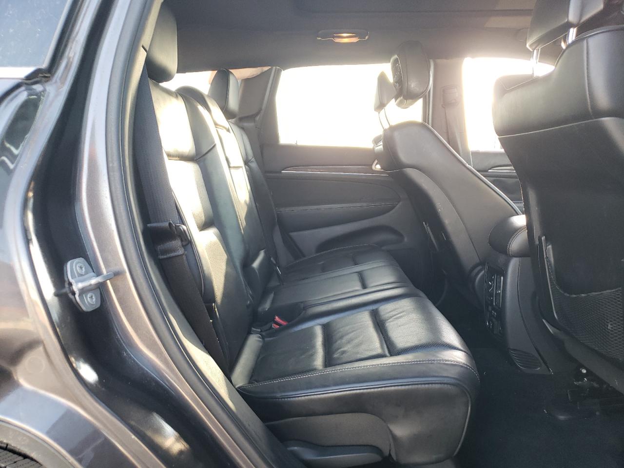 1C4RJECG7FC769953 2015 Jeep Grand Cherokee Overland