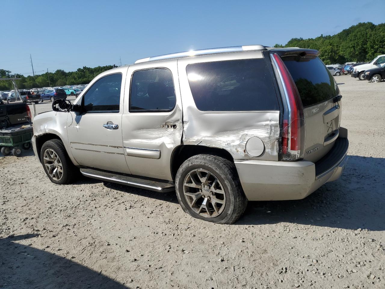 1GKFK63847J165633 2007 GMC Yukon Denali