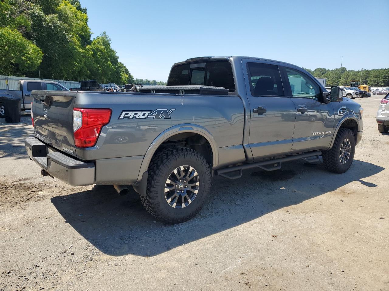 1N6BA1F43HN562251 NISSAN TITAN 2017